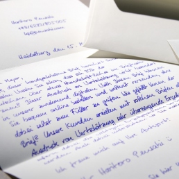 Handgeschriebener Brief mit bis zu 1.000 Zeichen inkl. Leerzeichen 